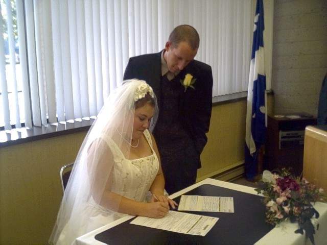 signatureaupalaiscouple.jpg